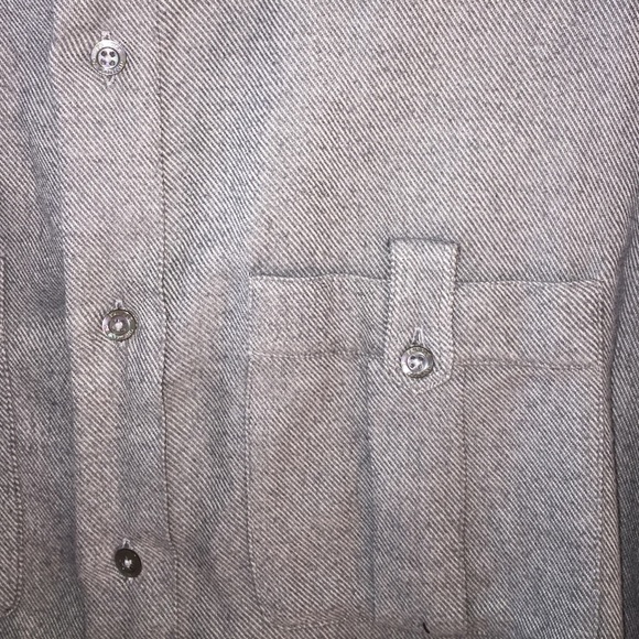 ⭐️🔻Pringle Button Up - Picture 2 of 4